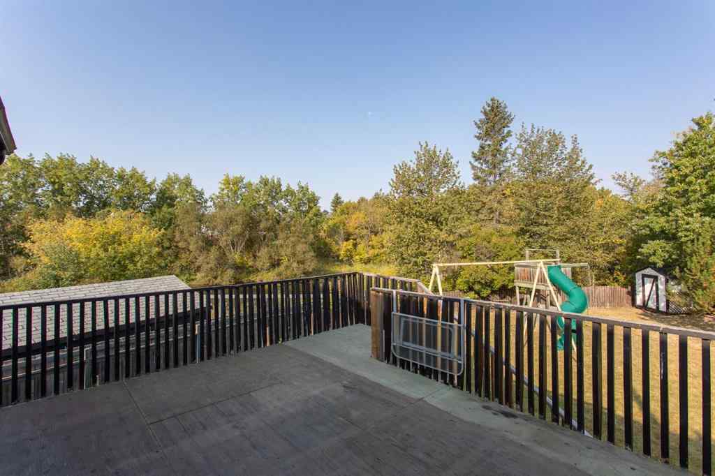 MLS® A2257121 - 30 Maple Bay  in Woodlands Lacombe, Residential