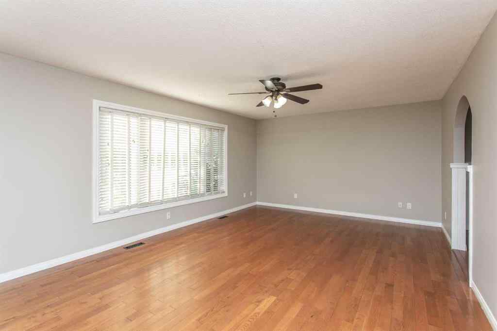 MLS® A2257121 - 30 Maple Bay  in Woodlands Lacombe, Residential