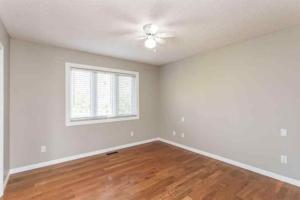 MLS® A2257121 - 30 Maple Bay  in Woodlands Lacombe, Residential