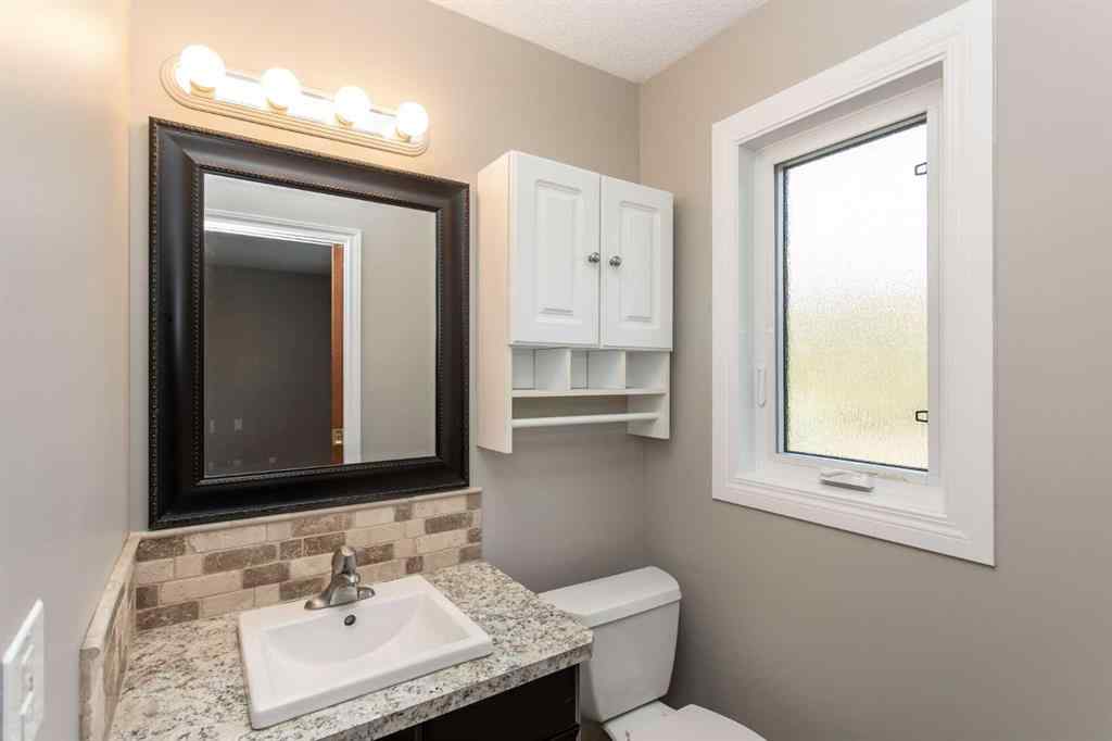 MLS® A2257121 - 30 Maple Bay  in Woodlands Lacombe, Residential