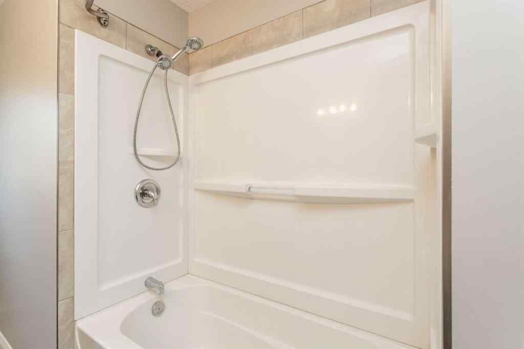 MLS® A2257121 - 30 Maple Bay  in Woodlands Lacombe, Residential