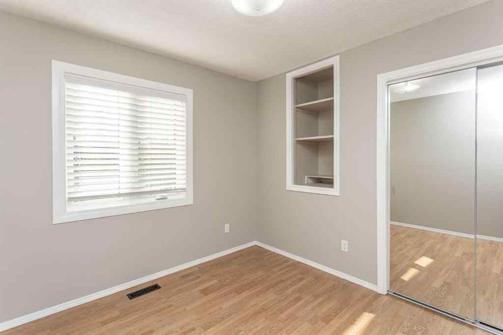 MLS® A2257121 - 30 Maple Bay  in Woodlands Lacombe, Residential