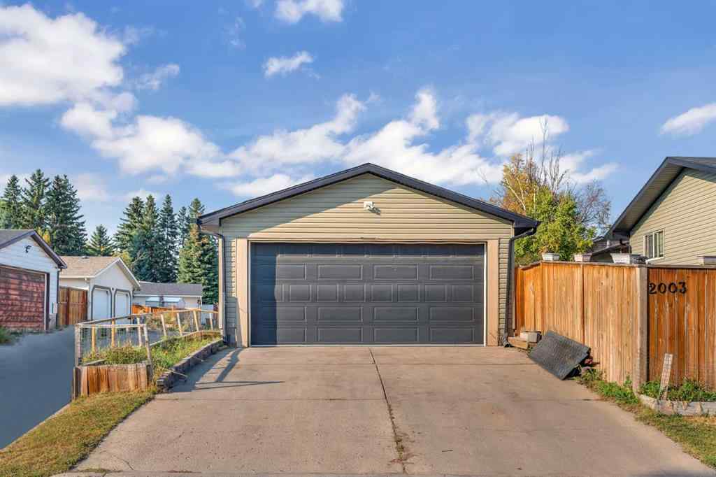MLS® A2257122 - 2003 Pinepoint Road NE in Pineridge Calgary, Residential