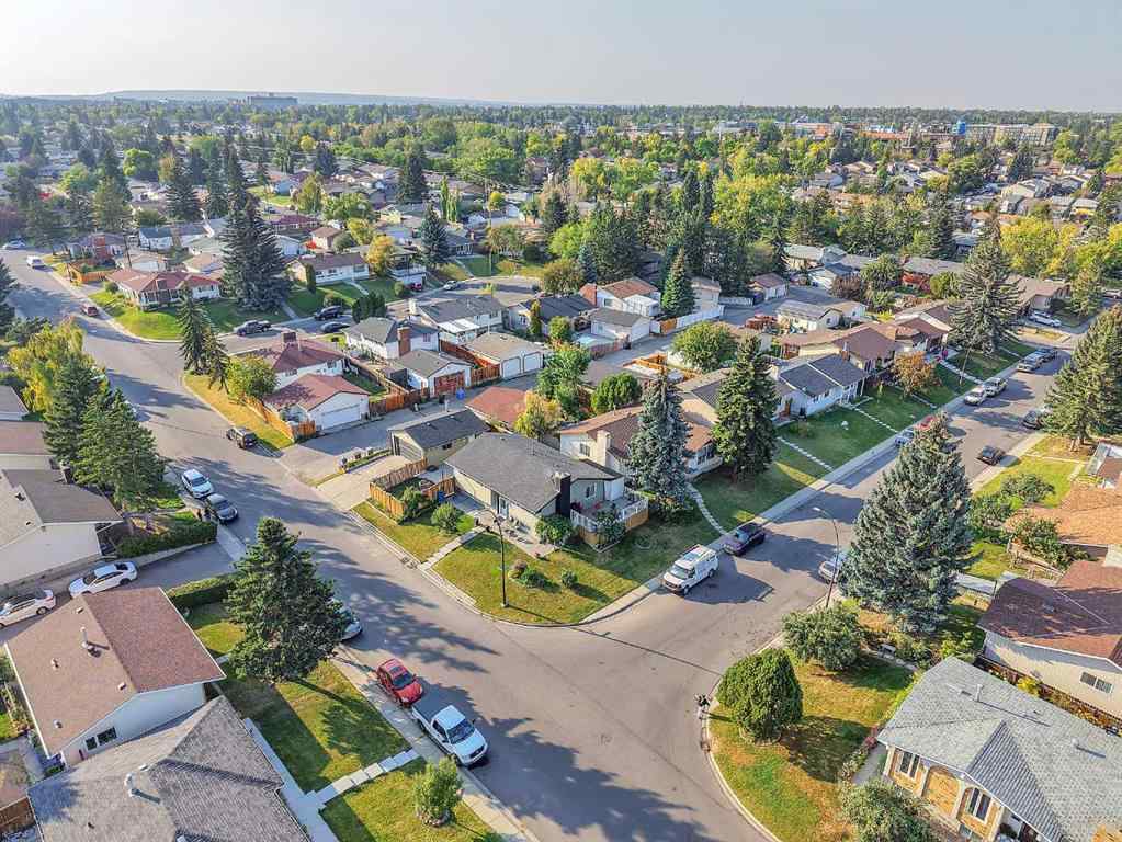 MLS® A2257122 - 2003 Pinepoint Road NE in Pineridge Calgary, Residential