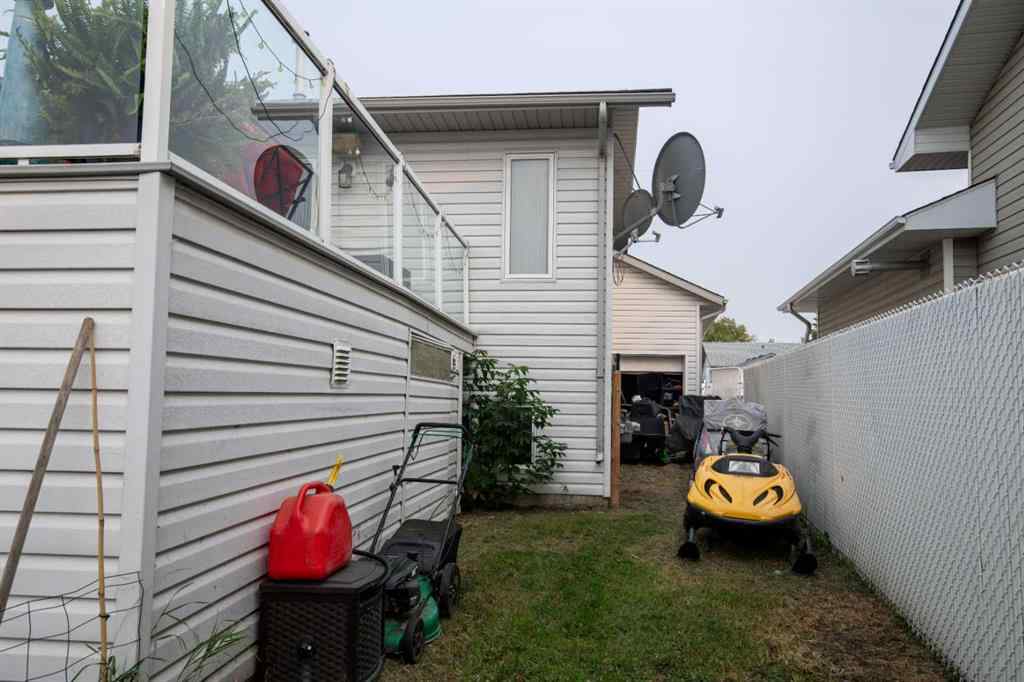 MLS® A2257123 - 7818 107 Street  in Mission Heights Grande Prairie, Residential
