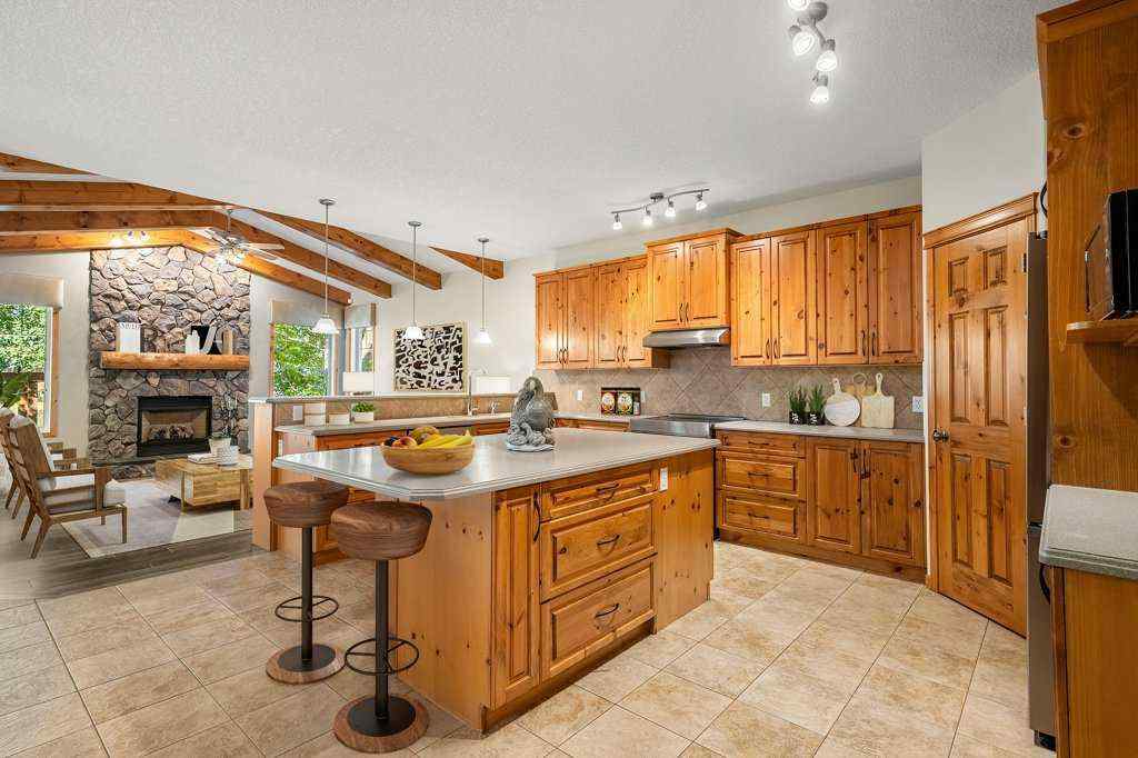 MLS® A2257125 - 136 Cranwell Crescent SE in Cranston Calgary, Residential