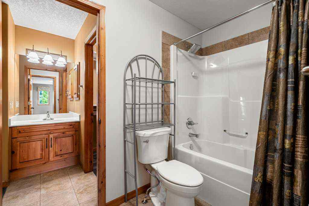 MLS® A2257125 - 136 Cranwell Crescent SE in Cranston Calgary, Residential