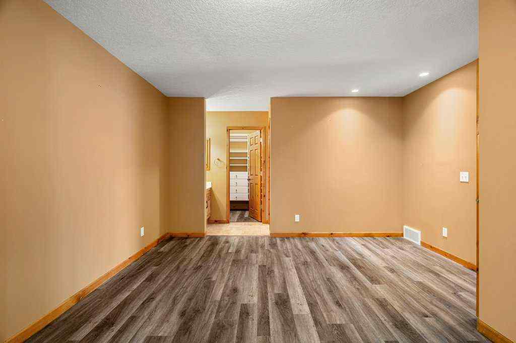 MLS® A2257125 - 136 Cranwell Crescent SE in Cranston Calgary, Residential