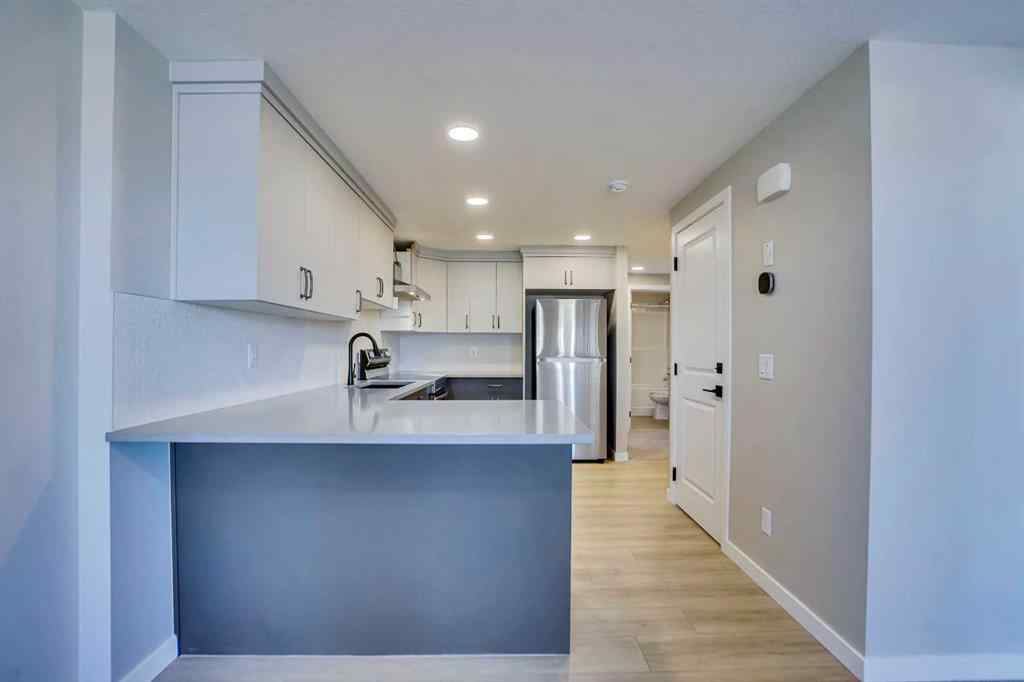 MLS® A2257129 - 305 lucas Place NW in Livingston Calgary, Residential