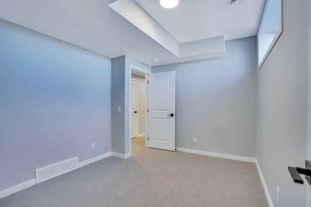 MLS® A2257129 - 305 lucas Place NW in Livingston Calgary, Residential