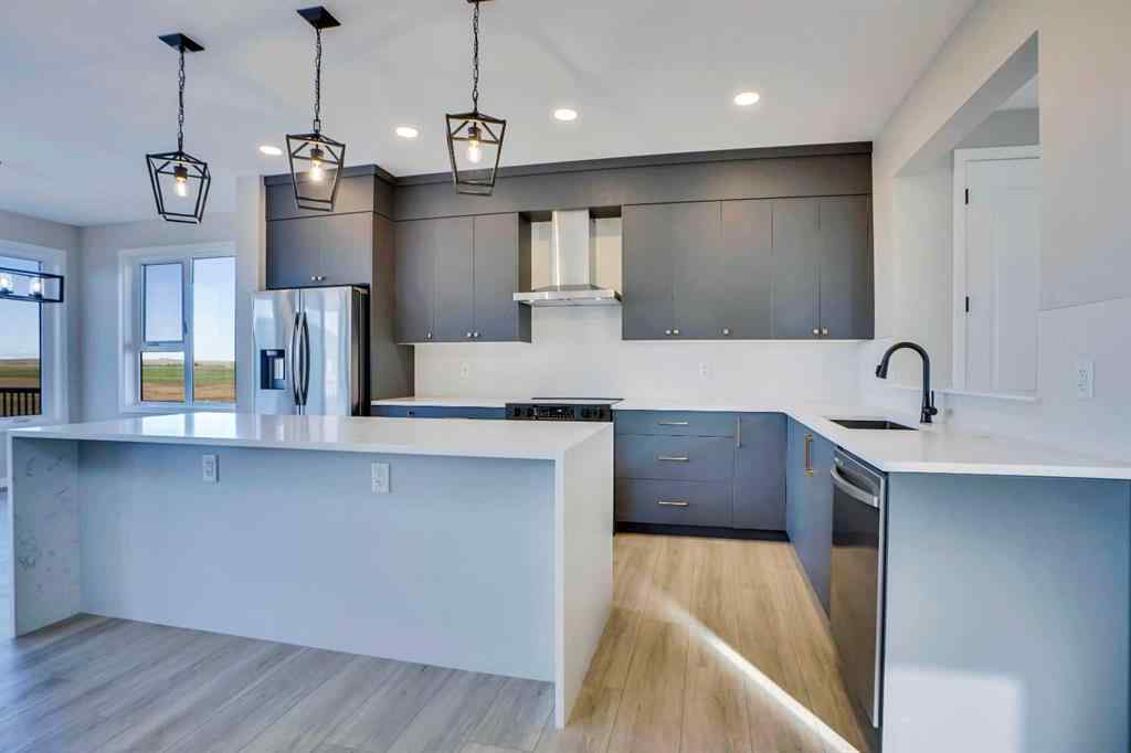 MLS® A2257129 - 305 lucas Place NW in Livingston Calgary, Residential