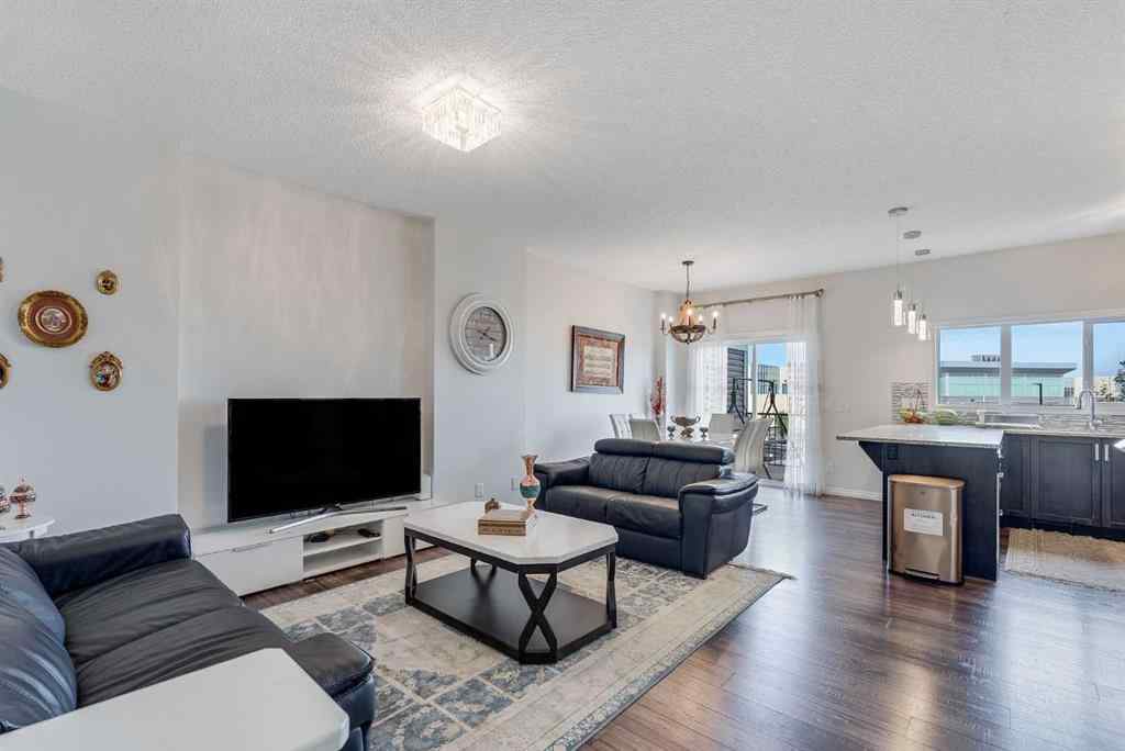 MLS® A2257131 - 665 Hillcrest Road SW in Hillcrest Airdrie, Residential