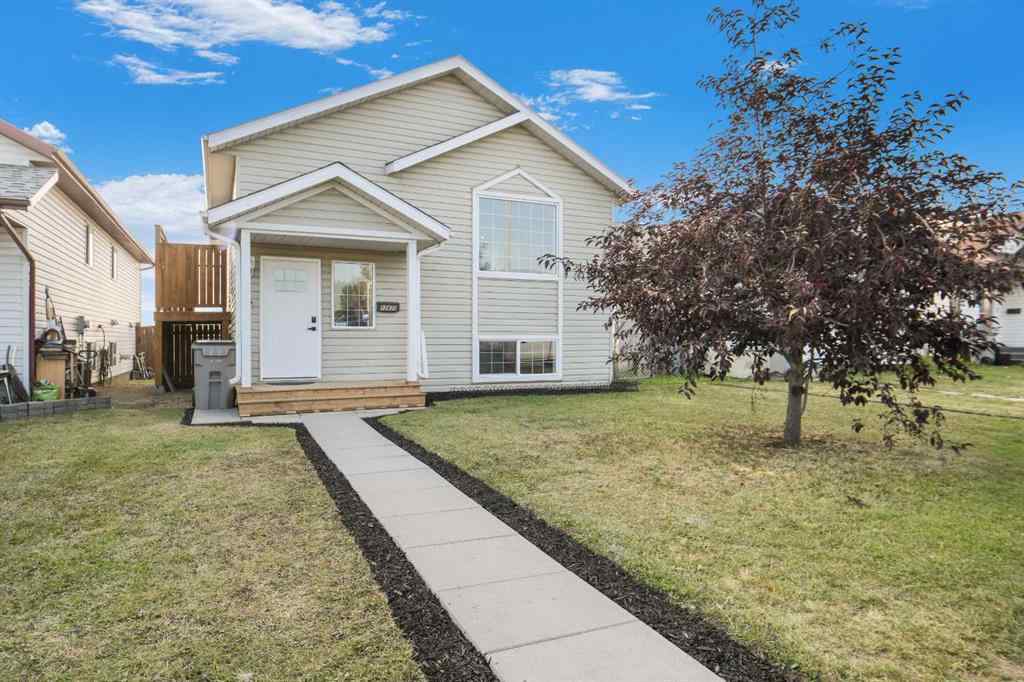 MLS® A2257133 - 12420 98 Street  in Scenic Ridge Grande Prairie, Residential