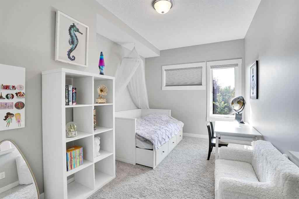 MLS® A2257135 - 235 11 Avenue NE in Crescent Heights Calgary, Residential