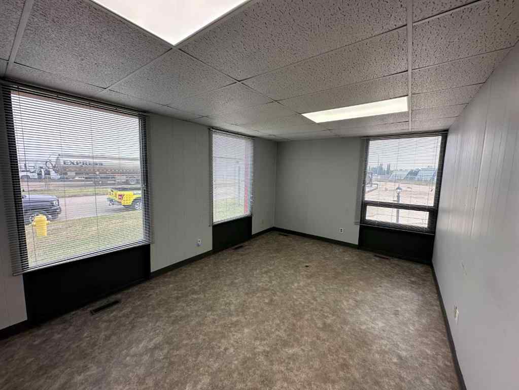 MLS® A2257141 - 8602 111A Street  in Richmond Industrial Park Grande Prairie, Commercial