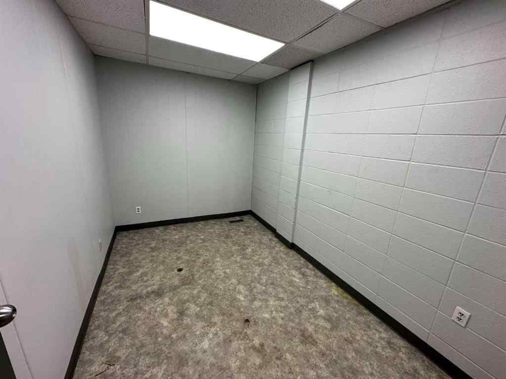 MLS® A2257141 - 8602 111A Street  in Richmond Industrial Park Grande Prairie, Commercial