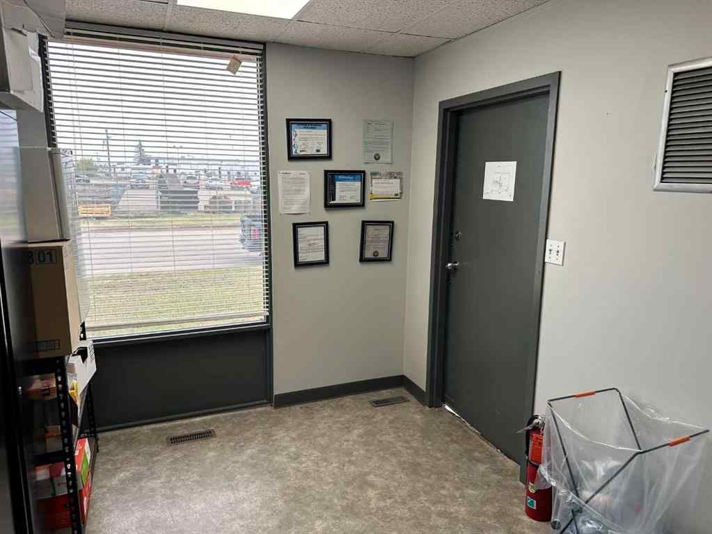 MLS® A2257141 - 8602 111A Street  in Richmond Industrial Park Grande Prairie, Commercial