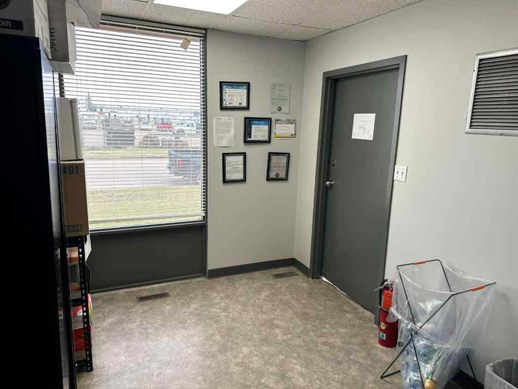 MLS® A2257141 - 8602 111A Street  in Richmond Industrial Park Grande Prairie, Commercial