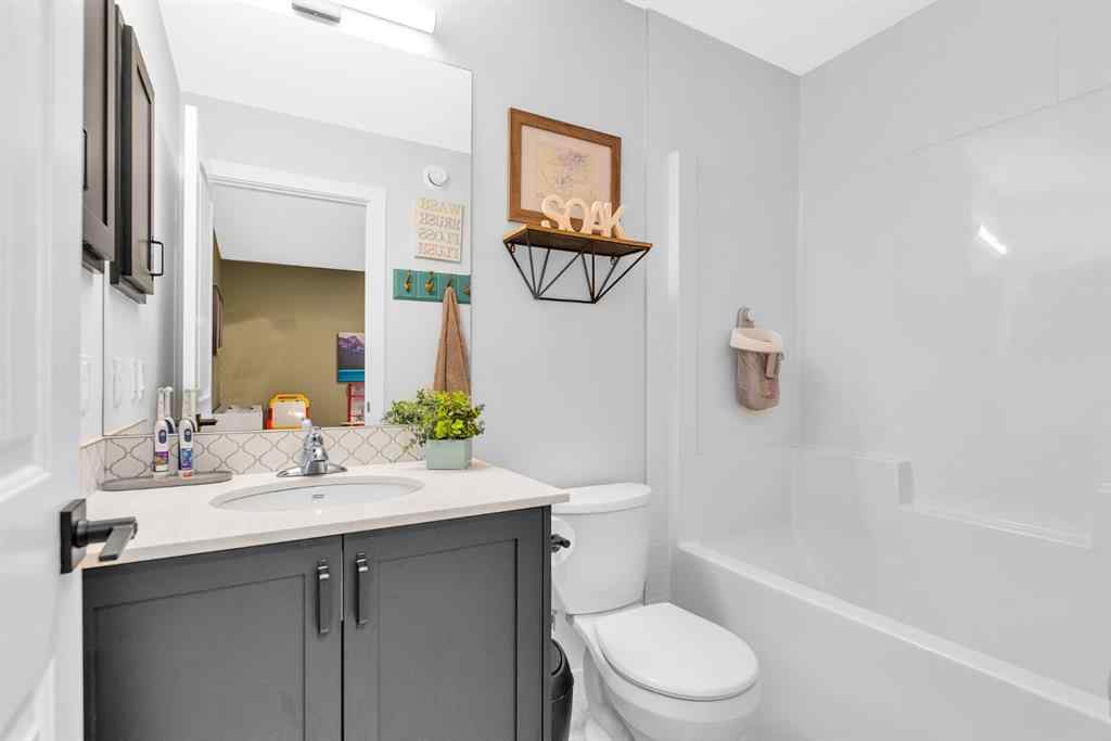 MLS® A2257144 - 32 Legacy Reach Crescent SE in Legacy Calgary, Residential