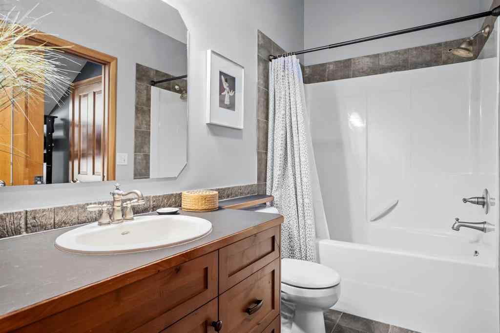 MLS® A2257146 - Unit #27 137 Wapiti Close   in Eagle Terrace Canmore, Residential