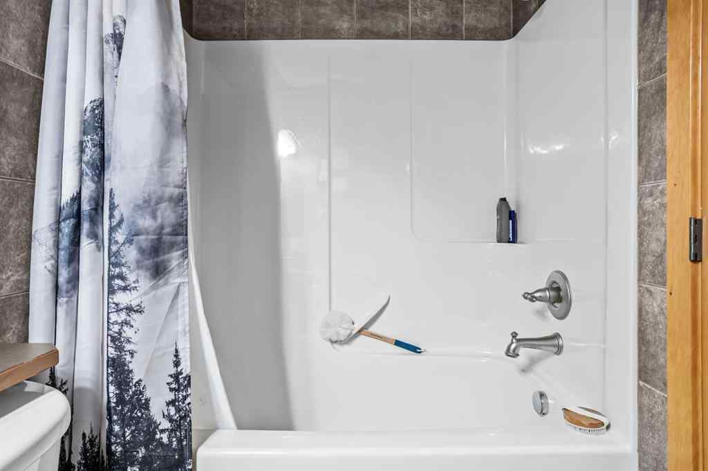 MLS® A2257146 - Unit #27 137 Wapiti Close   in Eagle Terrace Canmore, Residential