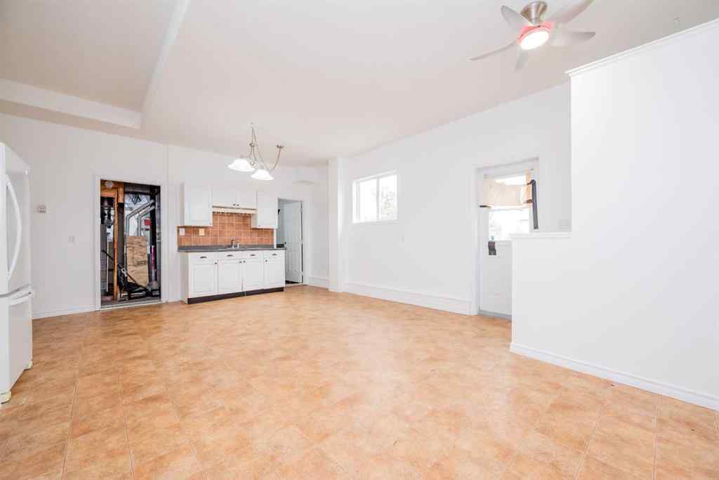 MLS® A2257147 - 9628 124 Avenue  in Crystal Ridge Grande Prairie, Residential