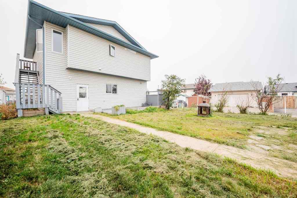 MLS® A2257147 - 9628 124 Avenue  in Crystal Ridge Grande Prairie, Residential