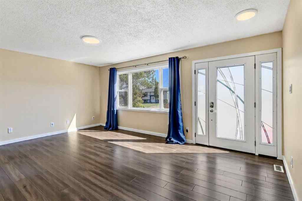MLS® A2257150 - 9846 Prairie Road   in Patterson Place Grande Prairie, Residential