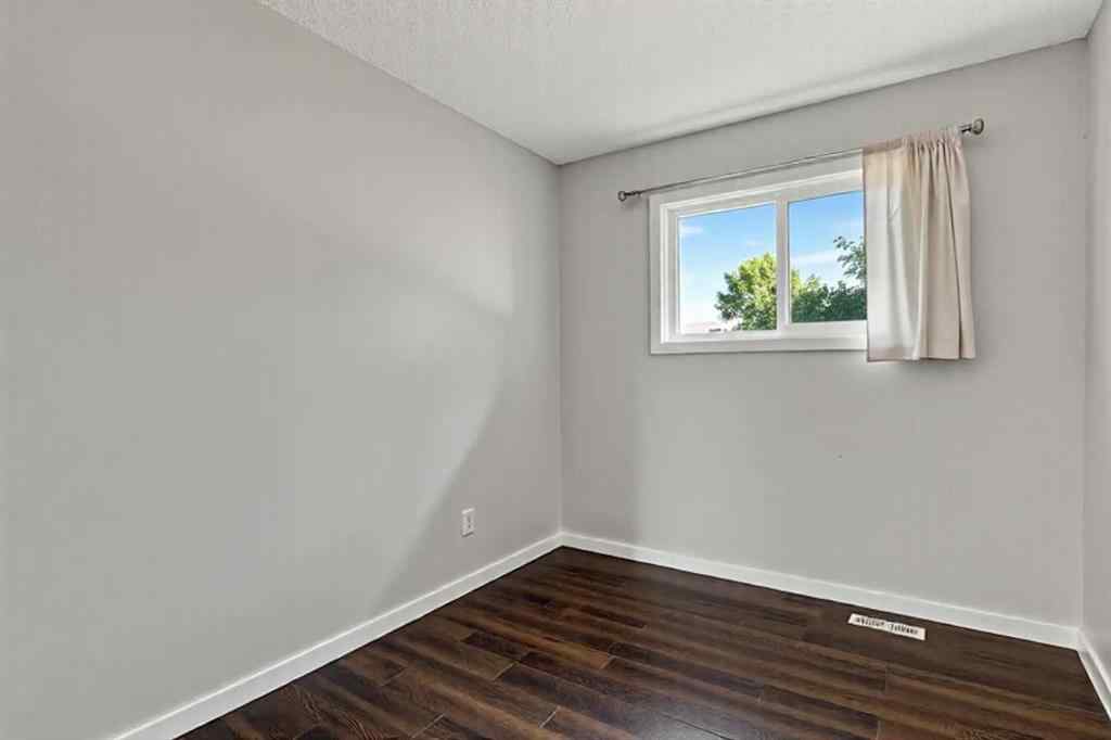 MLS® A2257150 - 9846 Prairie Road   in Patterson Place Grande Prairie, Residential