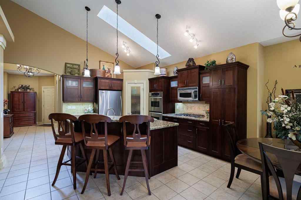 MLS® A2257152 - 38 Tuscany Glen Park NW in Tuscany Calgary, Residential