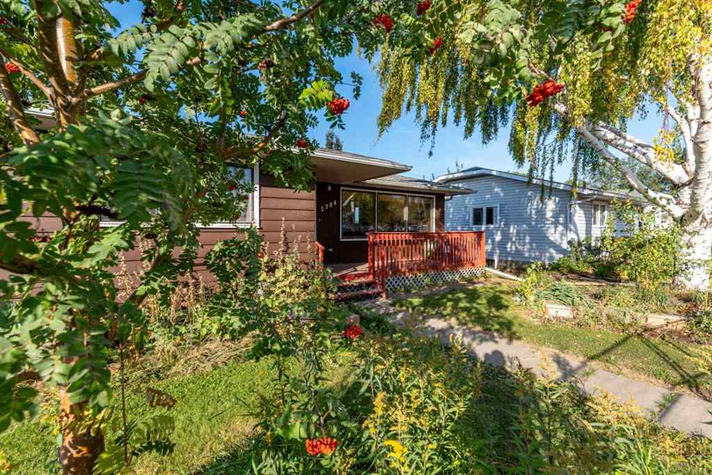 MLS® A2257157 - 5704 51 Street  in West Lloydminster Lloydminster, Residential