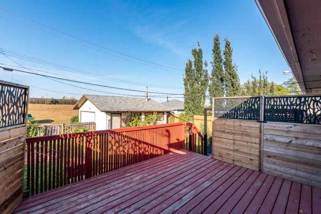 MLS® A2257157 - 5704 51 Street  in West Lloydminster Lloydminster, Residential