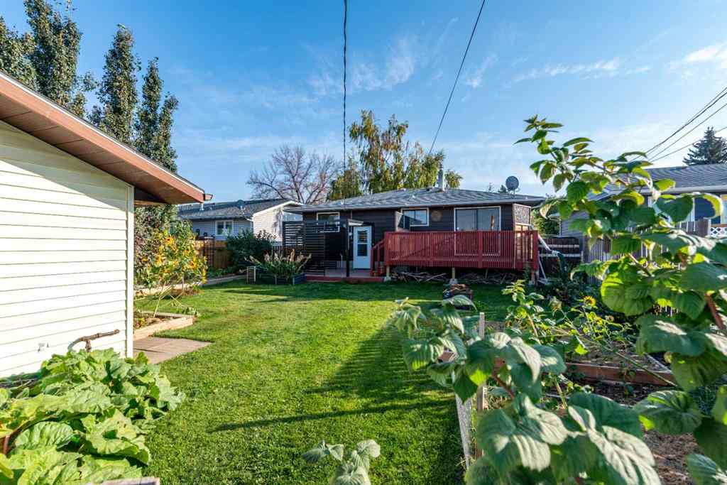 MLS® A2257157 - 5704 51 Street  in West Lloydminster Lloydminster, Residential