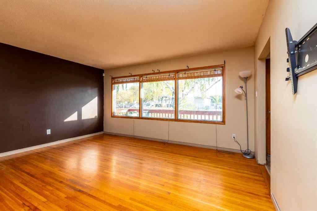 MLS® A2257157 - 5704 51 Street  in West Lloydminster Lloydminster, Residential