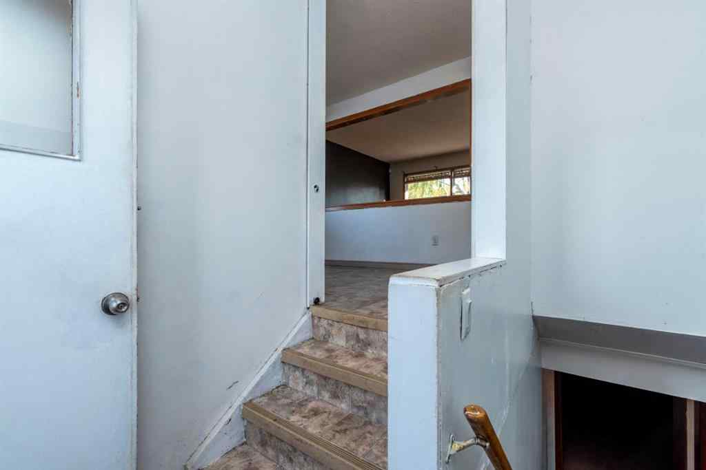 MLS® A2257157 - 5704 51 Street  in West Lloydminster Lloydminster, Residential