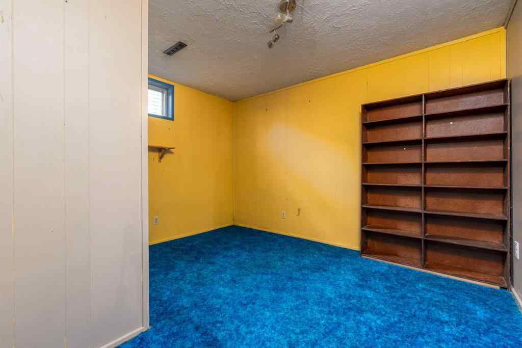 MLS® A2257157 - 5704 51 Street  in West Lloydminster Lloydminster, Residential