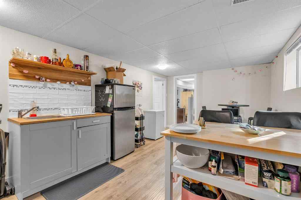 MLS® A2257158 - 28 Hilton Avenue NW in Highwood Calgary, Residential