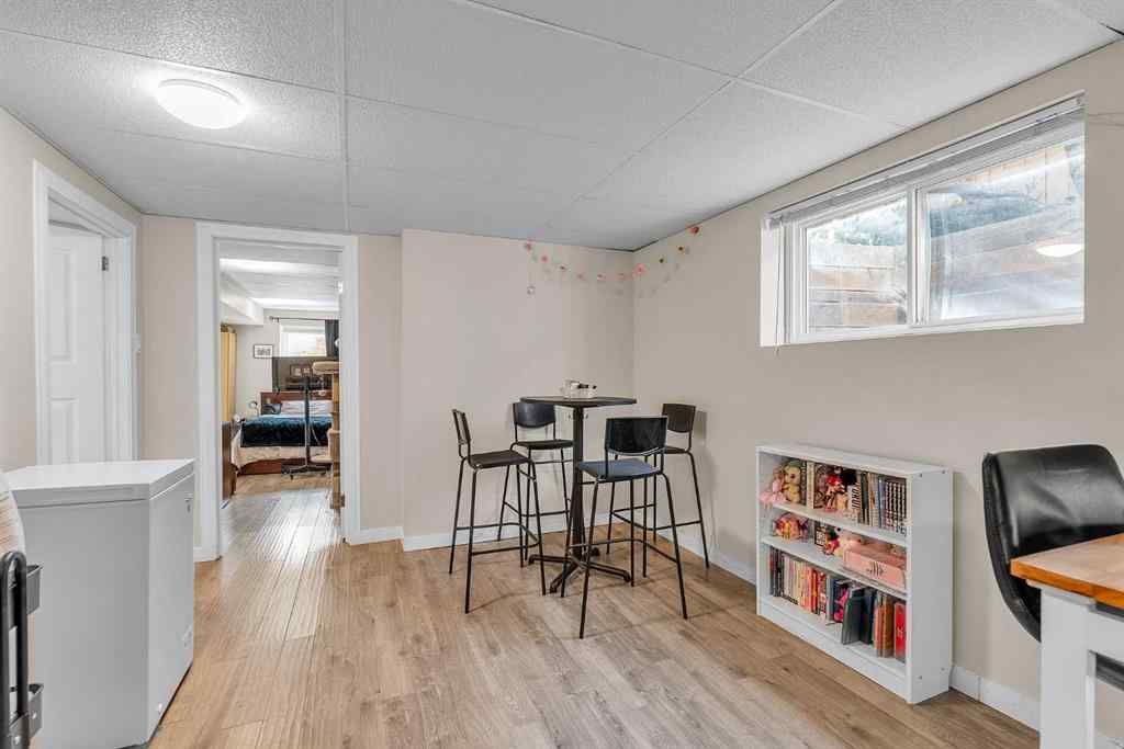 MLS® A2257158 - 28 Hilton Avenue NW in Highwood Calgary, Residential