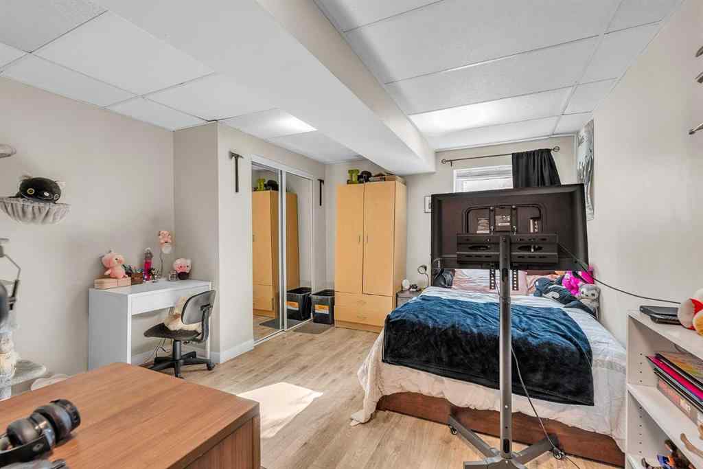 MLS® A2257158 - 28 Hilton Avenue NW in Highwood Calgary, Residential