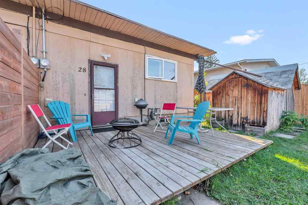 MLS® A2257158 - 28 Hilton Avenue NW in Highwood Calgary, Residential