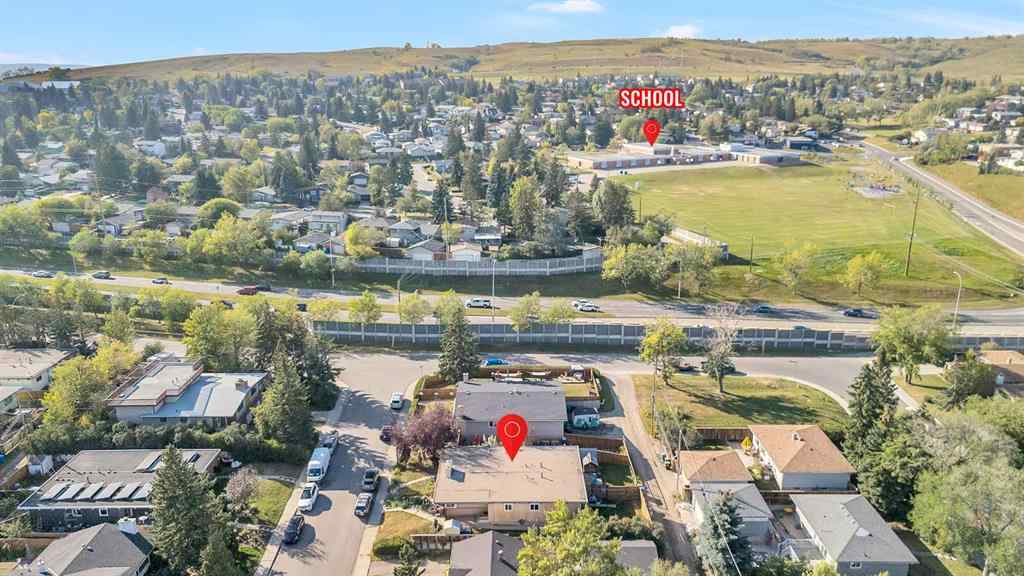 MLS® A2257158 - 28 Hilton Avenue NW in Highwood Calgary, Residential