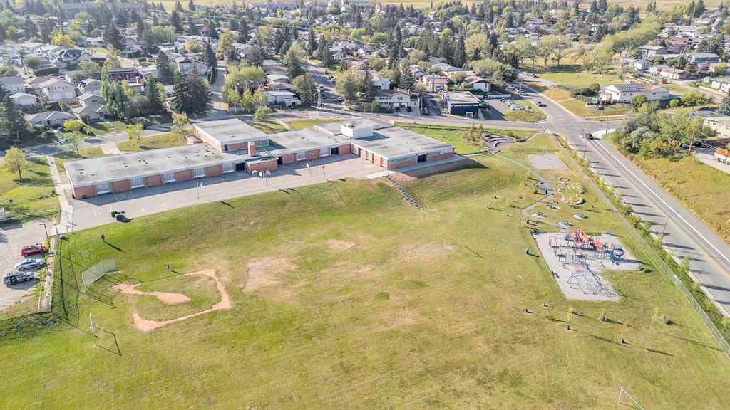 MLS® A2257158 - 28 Hilton Avenue NW in Highwood Calgary, Residential