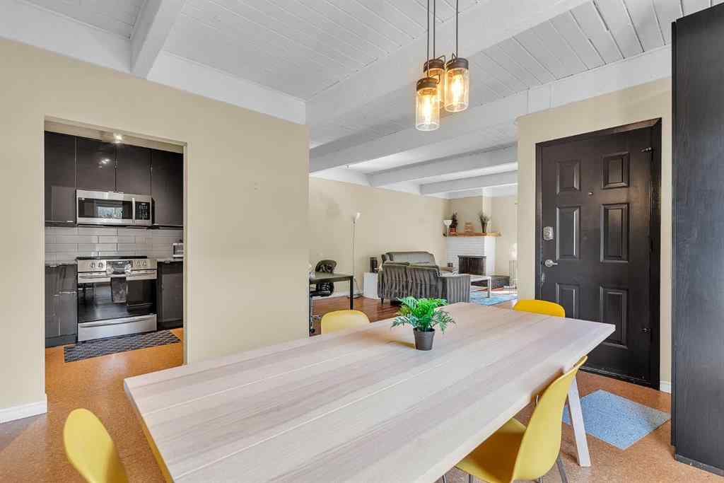 MLS® A2257158 - 28 Hilton Avenue NW in Highwood Calgary, Residential