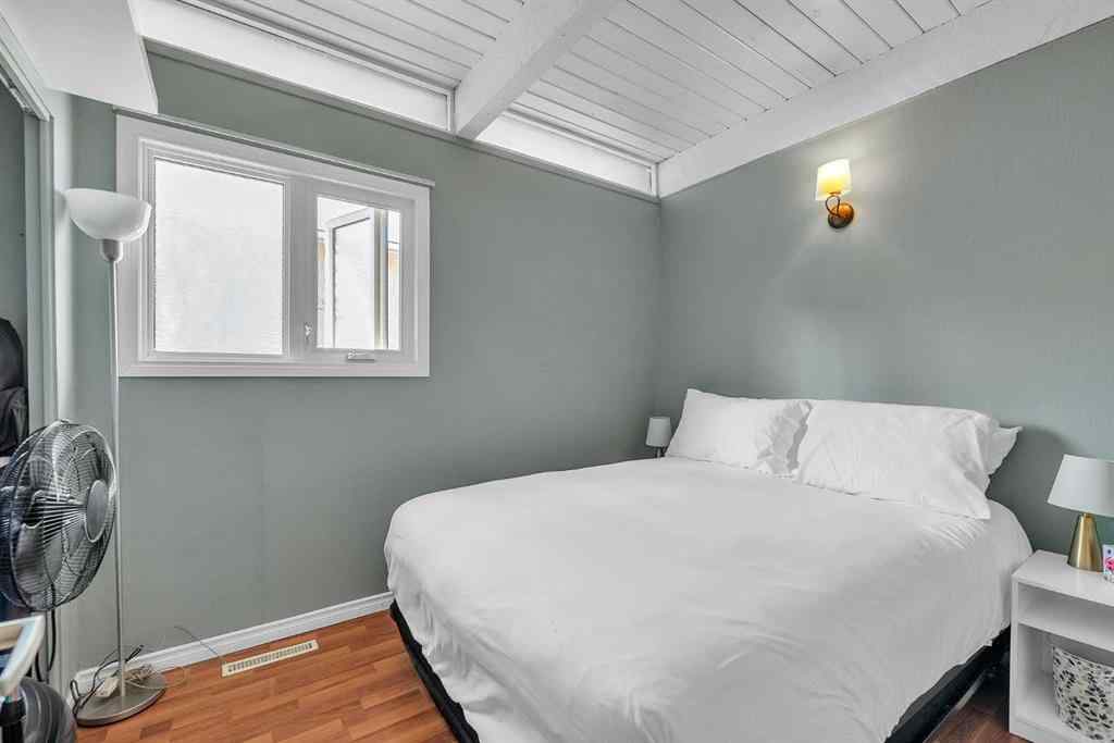 MLS® A2257158 - 28 Hilton Avenue NW in Highwood Calgary, Residential