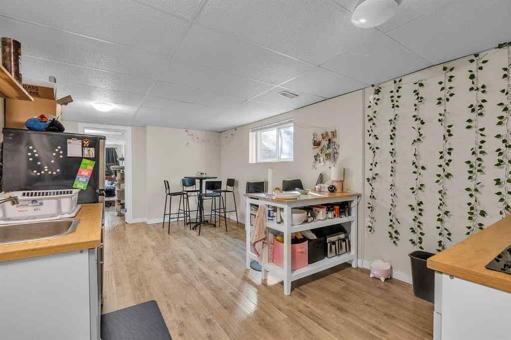 MLS® A2257158 - 28 Hilton Avenue NW in Highwood Calgary, Residential