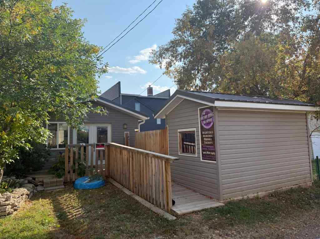 MLS® A2257161 - 690 3 Avenue W   in Downtown Drumheller, Residential