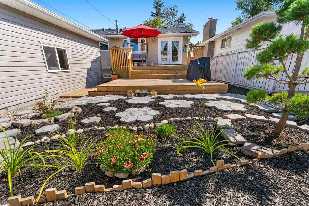 MLS® A2257165 - 7239 Hunterdale Road NW in Huntington Hills Calgary, Residential