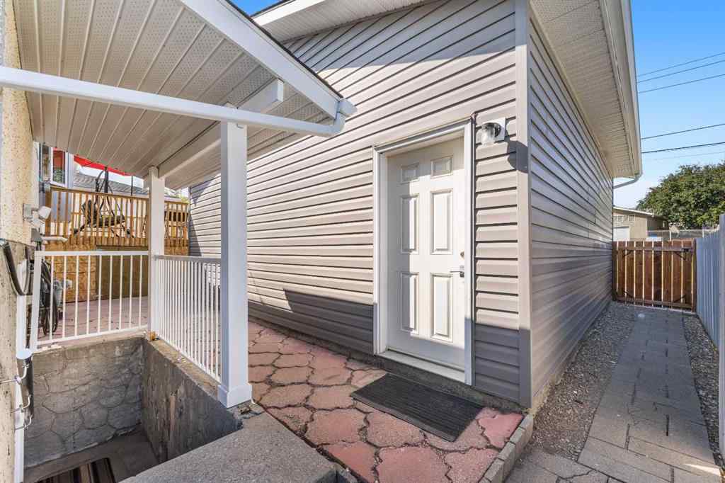 MLS® A2257165 - 7239 Hunterdale Road NW in Huntington Hills Calgary, Residential