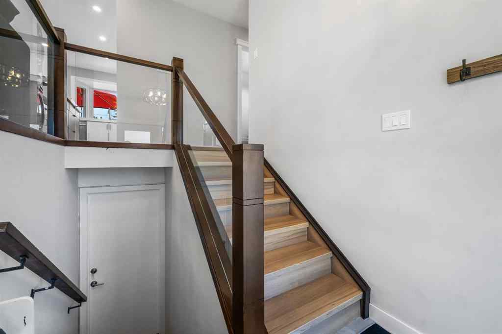 MLS® A2257165 - 7239 Hunterdale Road NW in Huntington Hills Calgary, Residential
