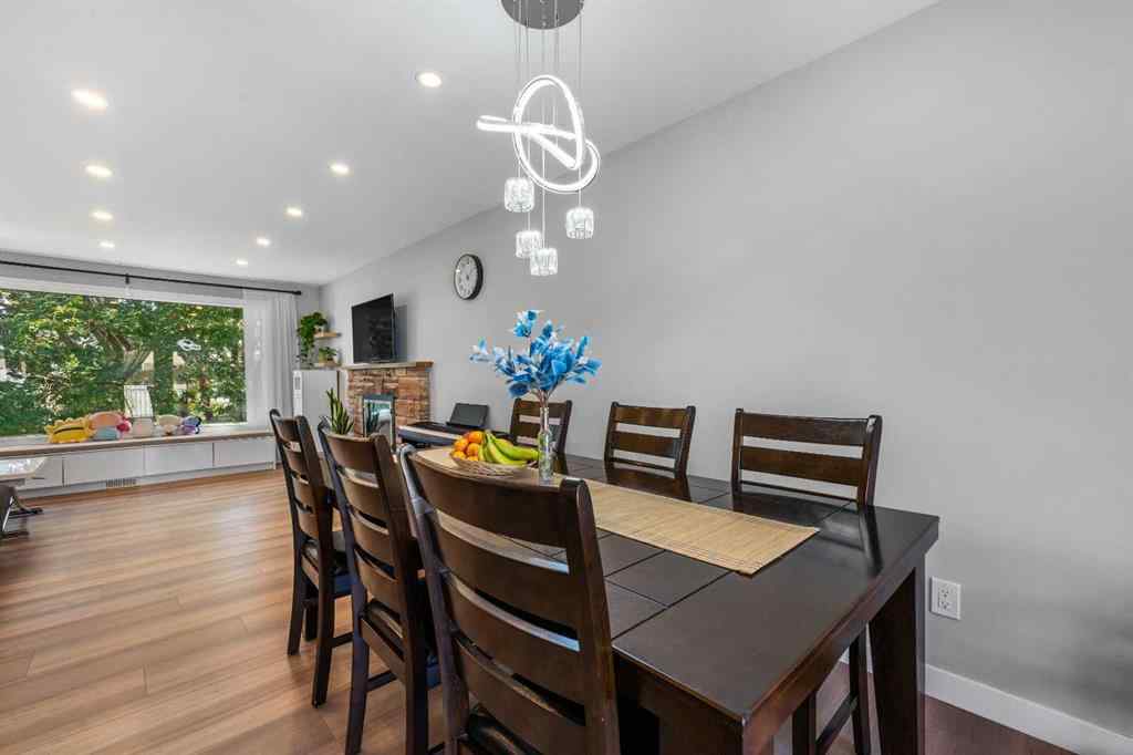 MLS® A2257165 - 7239 Hunterdale Road NW in Huntington Hills Calgary, Residential